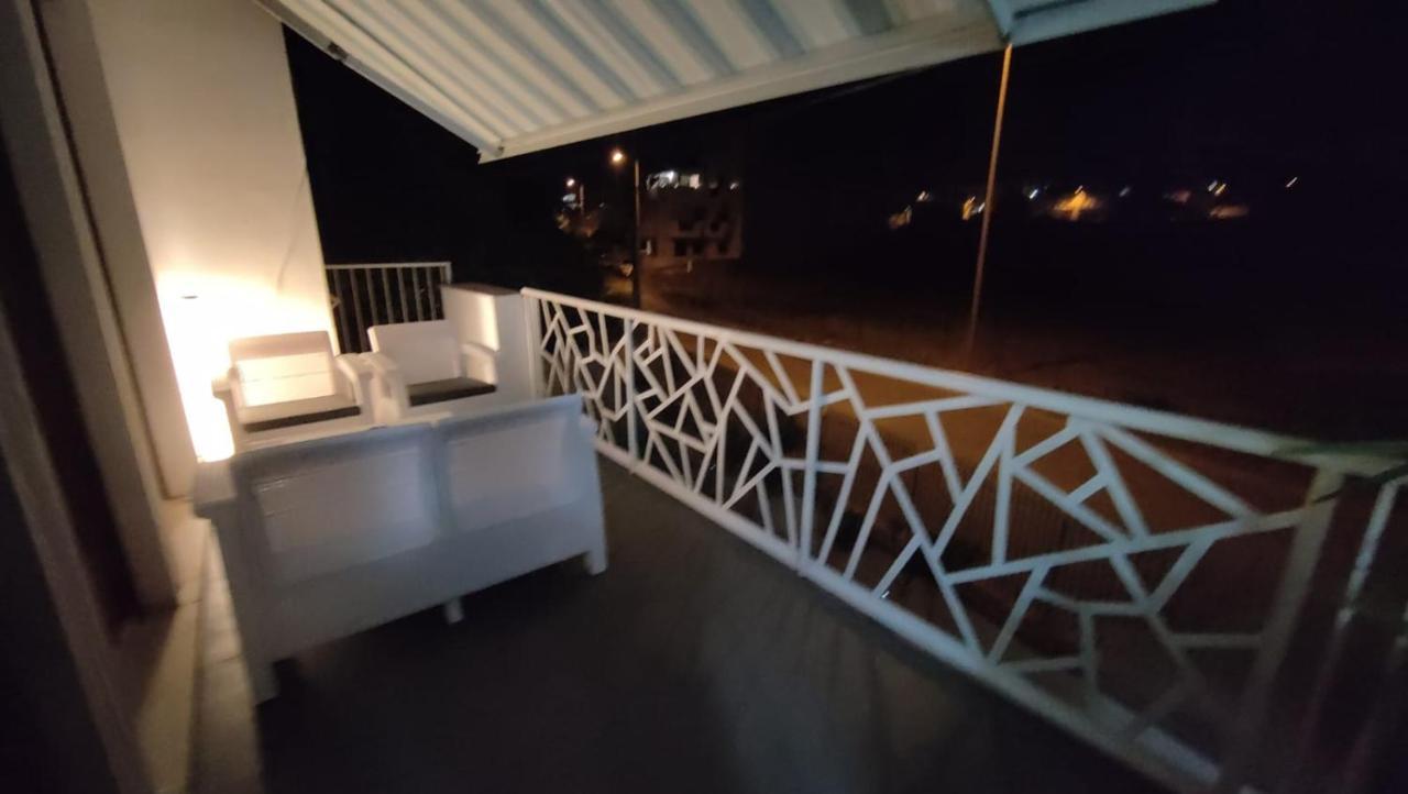 Casa Sicilia - Riviera Sicily Beach Guest House ดอนนาลูกาตา ภายนอก รูปภาพ