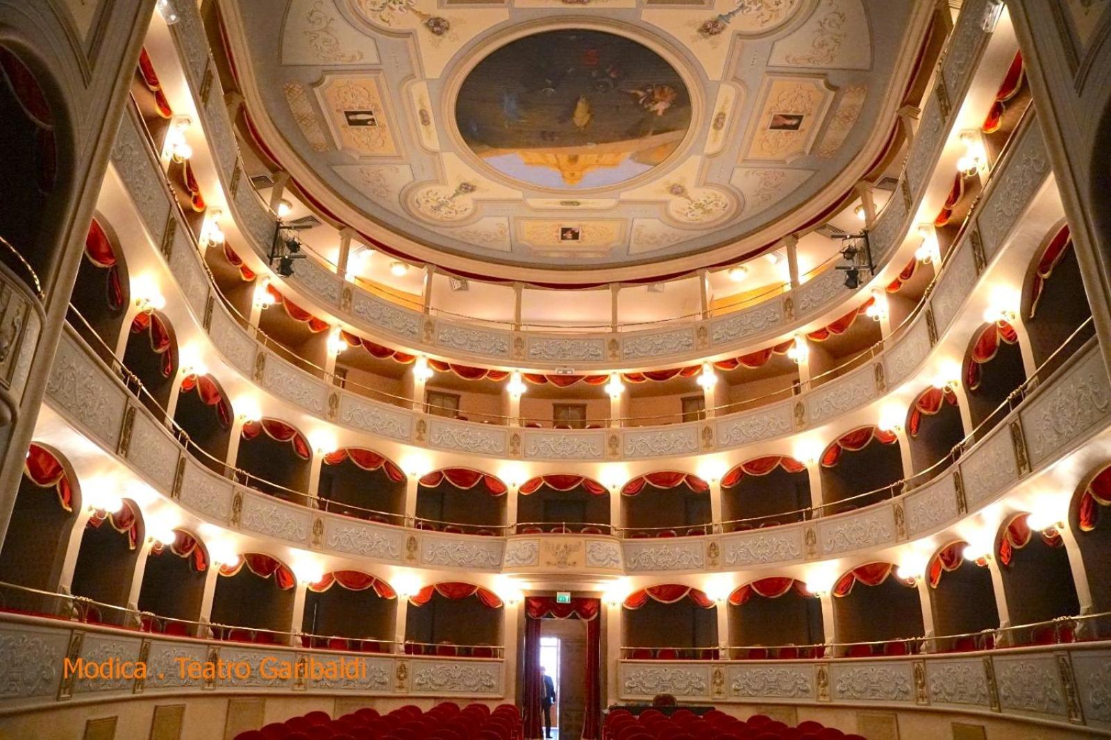 Casa Sicilia - Riviera Sicily Beach Guest House ดอนนาลูกาตา ภายนอก รูปภาพ