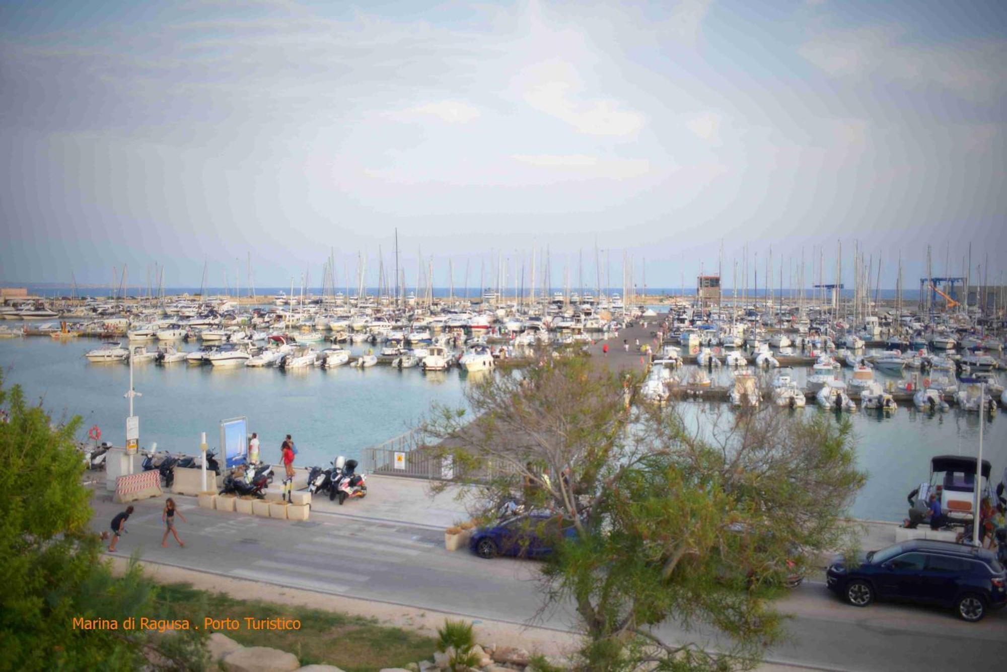 Casa Sicilia - Riviera Sicily Beach Guest House ดอนนาลูกาตา ภายนอก รูปภาพ