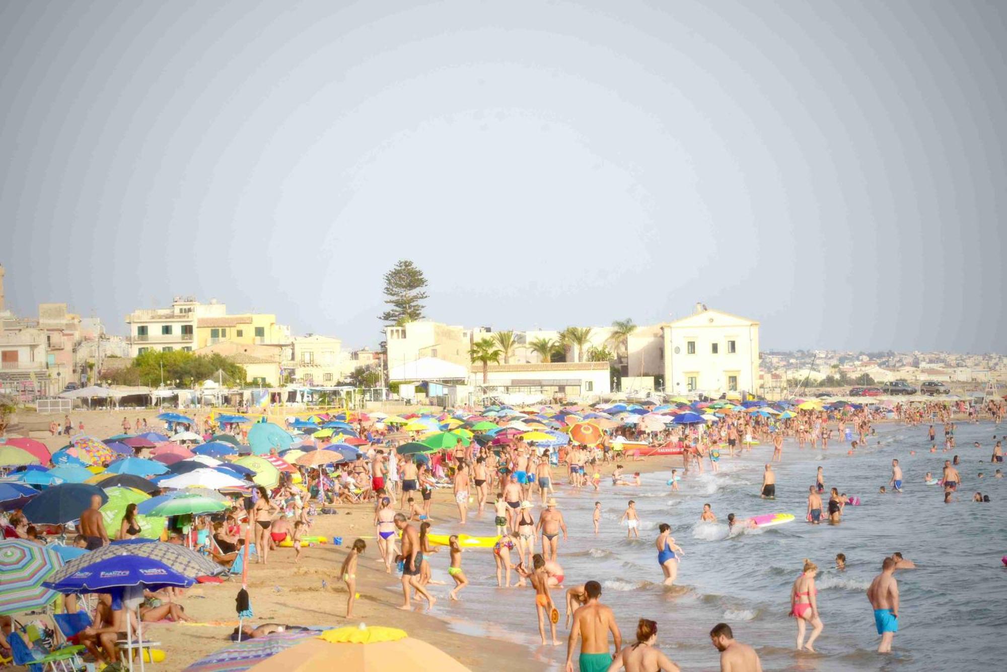 Casa Sicilia - Riviera Sicily Beach Guest House ดอนนาลูกาตา ภายนอก รูปภาพ